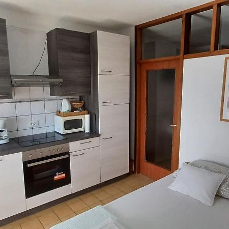 Mirta 1 Apartment Pavicini Exterior photo